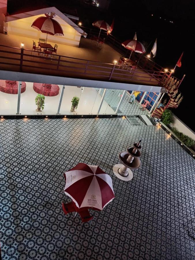 Gods County. Resort & Banquets Tarapith Bagian luar foto