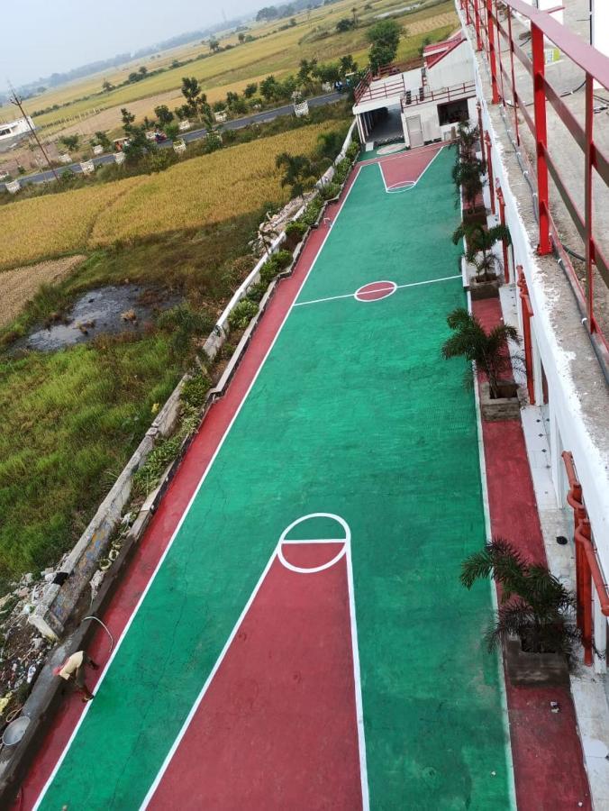 Gods County. Resort & Banquets Tarapith Bagian luar foto